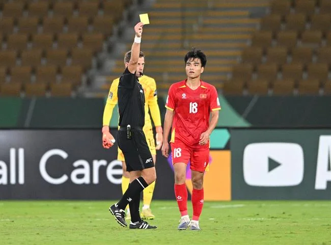 Ảnh động về các sự kiện thể thao lớn và giao diện đặt cược thể thao của 188bet 250 game, thể hiện sự kịch tính và chuyên nghiệp.